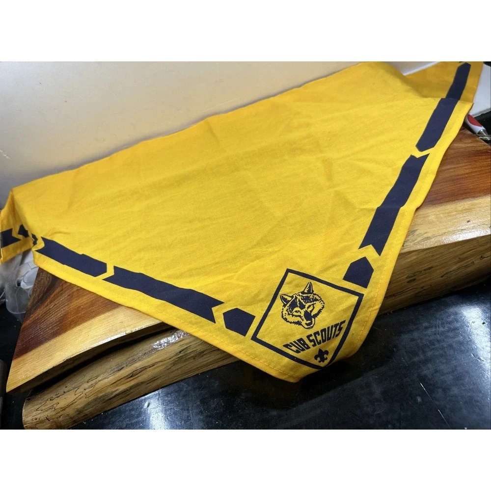 Cub Scout Wolf Neckerchief Gold Yellow Scarf BSA Boy Scouts of America